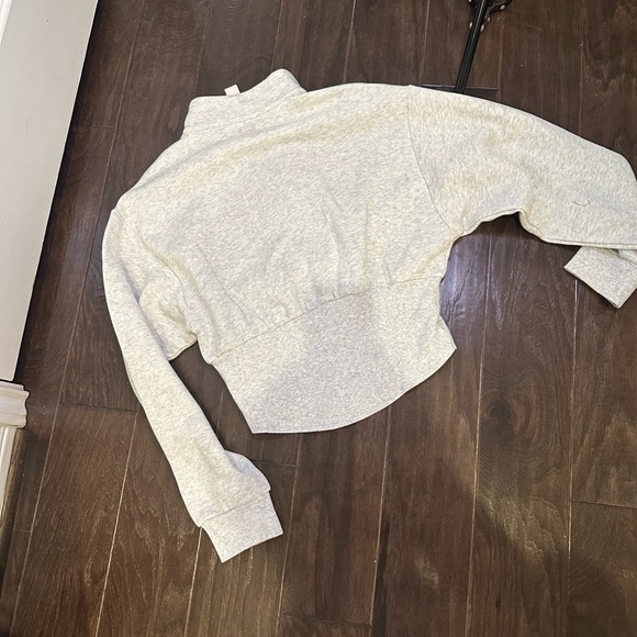 Victoria Secret Sweaters Size L - Picture 7 of 7